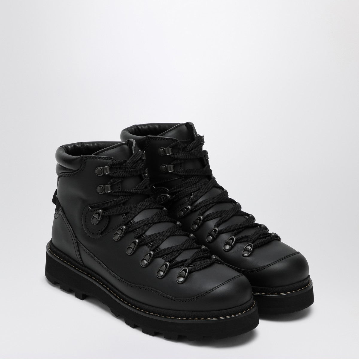 Moncler Black trekking ankle boot Peka Trek