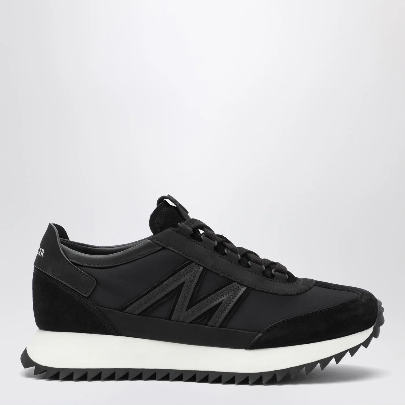 Moncler Pacey2 Sneakers in black suede and nubuck