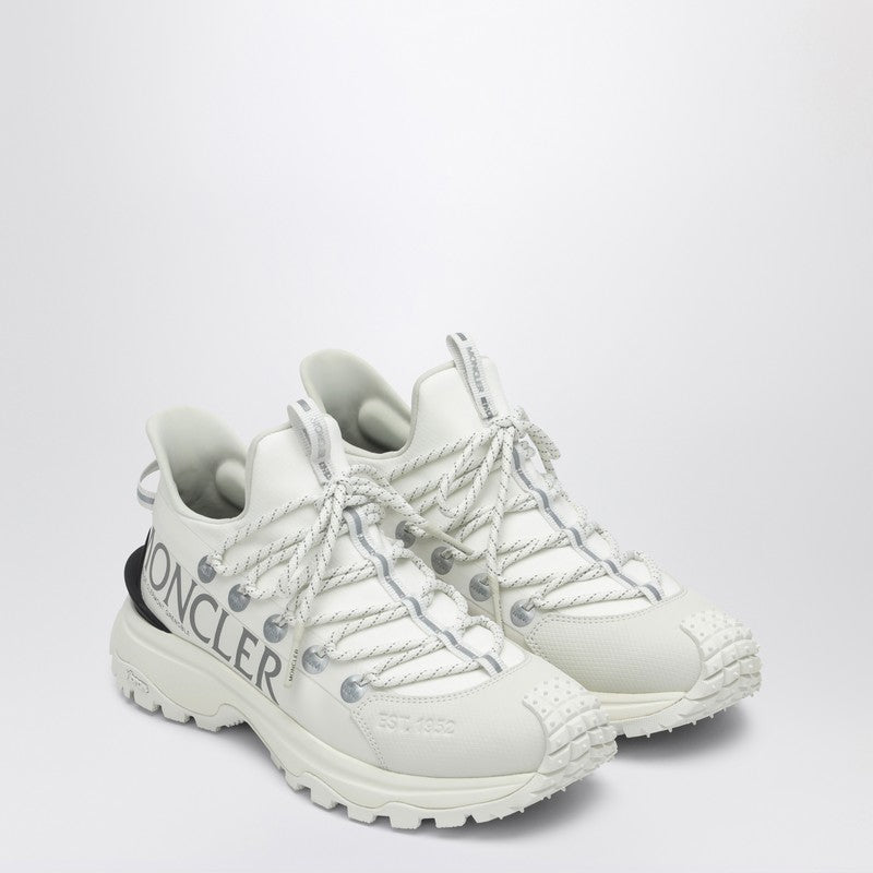Moncler Sneaker Trailgrip Lite2 in white ripstop