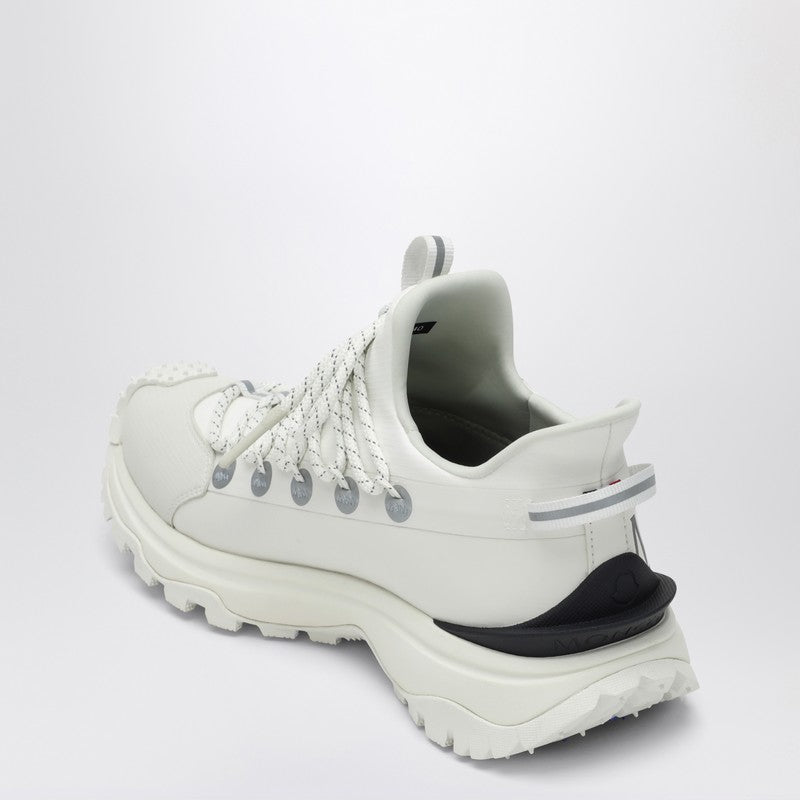 Moncler Sneaker Trailgrip Lite2 in white ripstop
