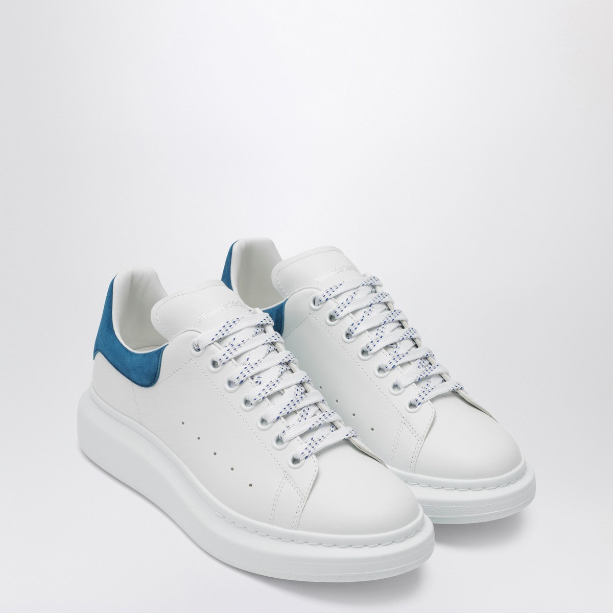 Alexander McQueen White/blue Oversize sneakers in leather