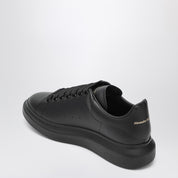 Alexander McQueen Sneaker Oversize black leather sneakers