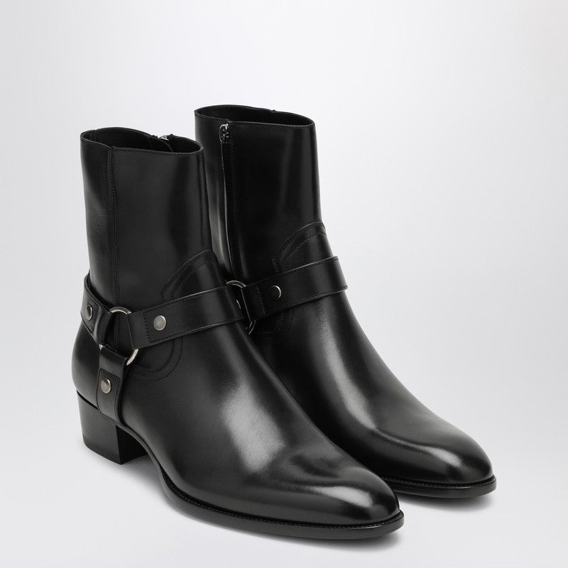 Saint Laurent Wyatt 40 black leather boot