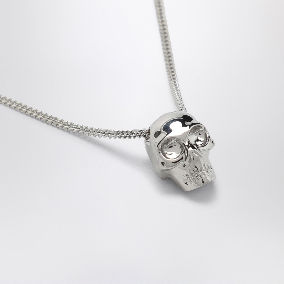 Alexander McQueen Skull necklace in palladium