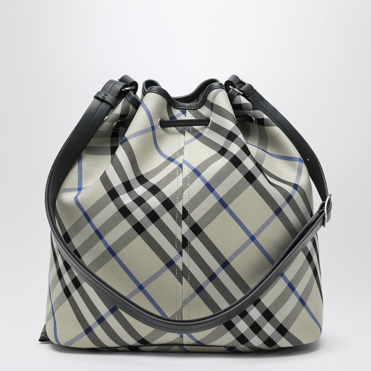 Bolso cubo mediano Burberry en sarga de algodón a cuadros color liquen