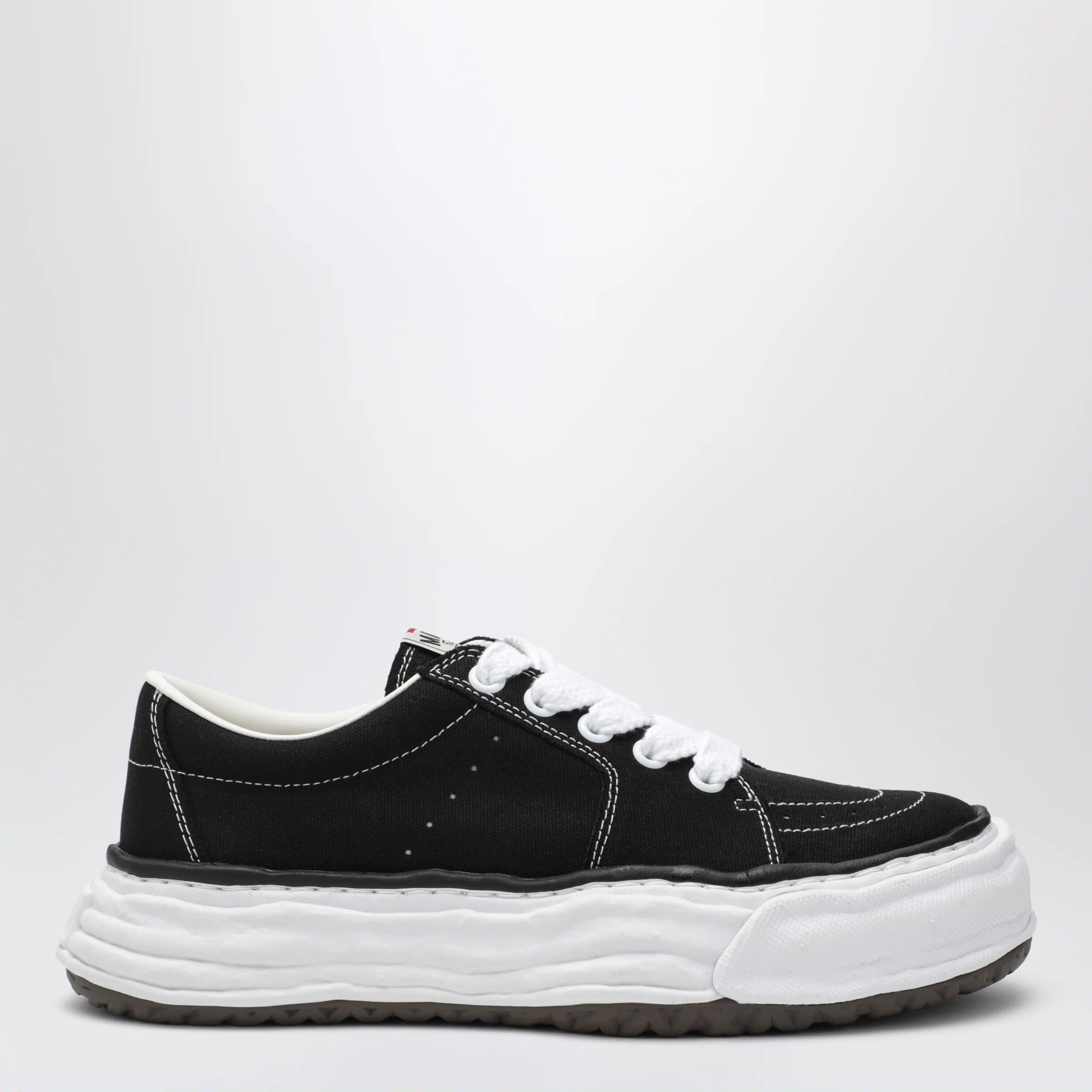 A16FW703CO_S_MIHAR-BLK.a.webp