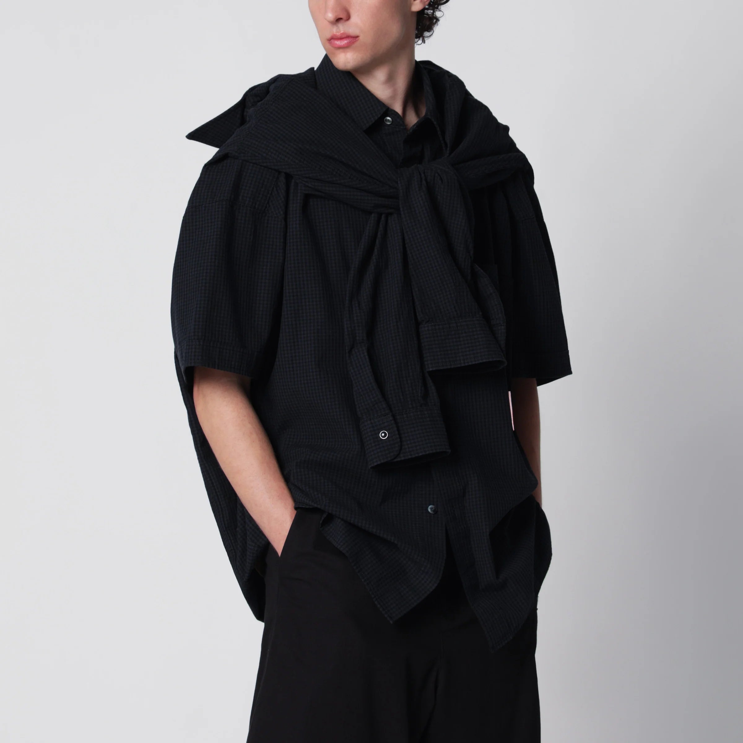Maison MIHARA YASUHIRO Navy checked double‑sleeve jacket