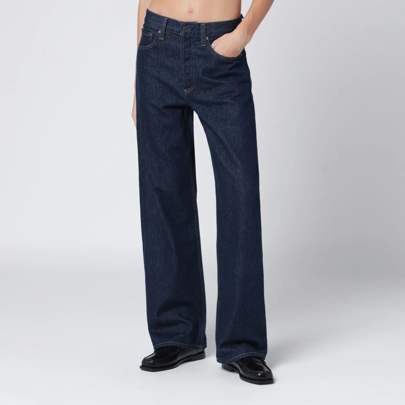 A2901810_S_AGOLD-NSE.a.webp