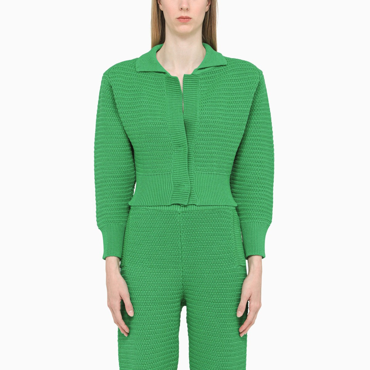 ENSAYO DE ARTE Cárdigan de punto verde