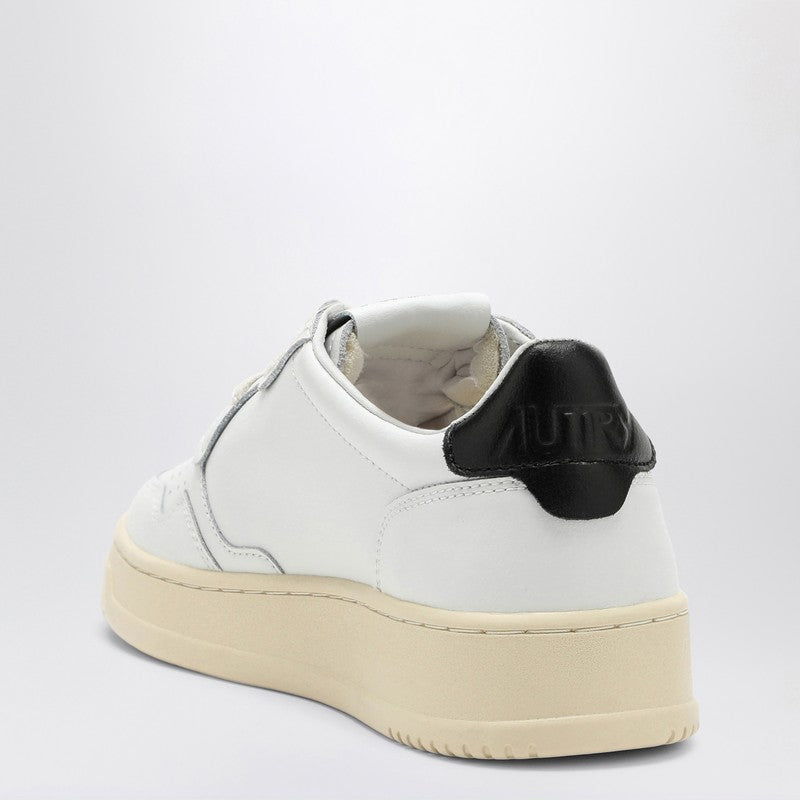 Autry Medalist white/black trainer in leather