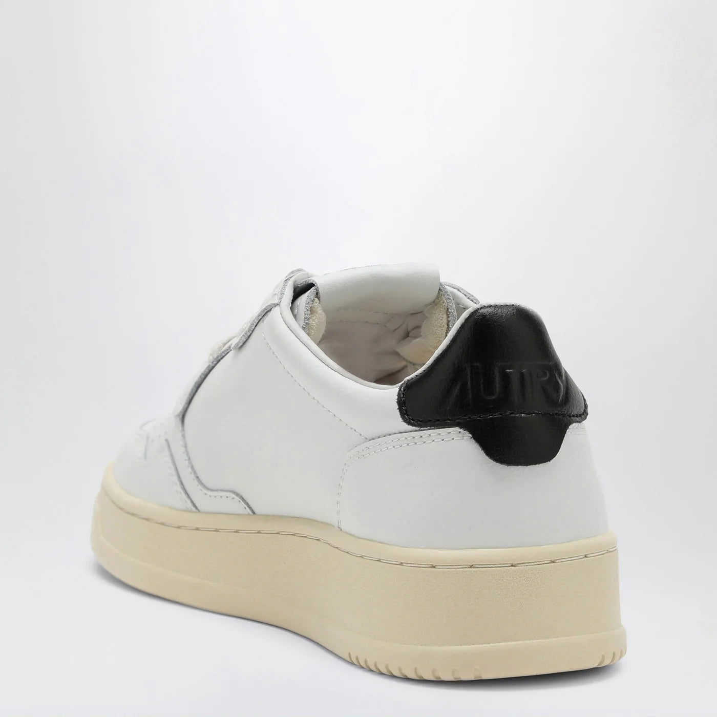 AUTRY Medalist white/black trainer