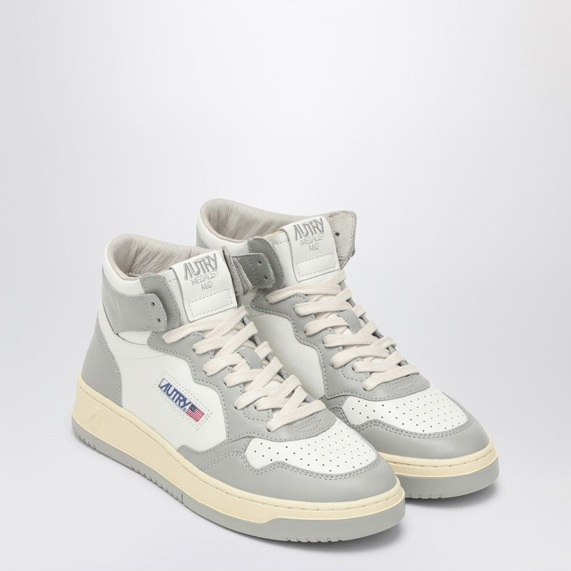 Autry Medalist Mid sneakers in white and light grey leather