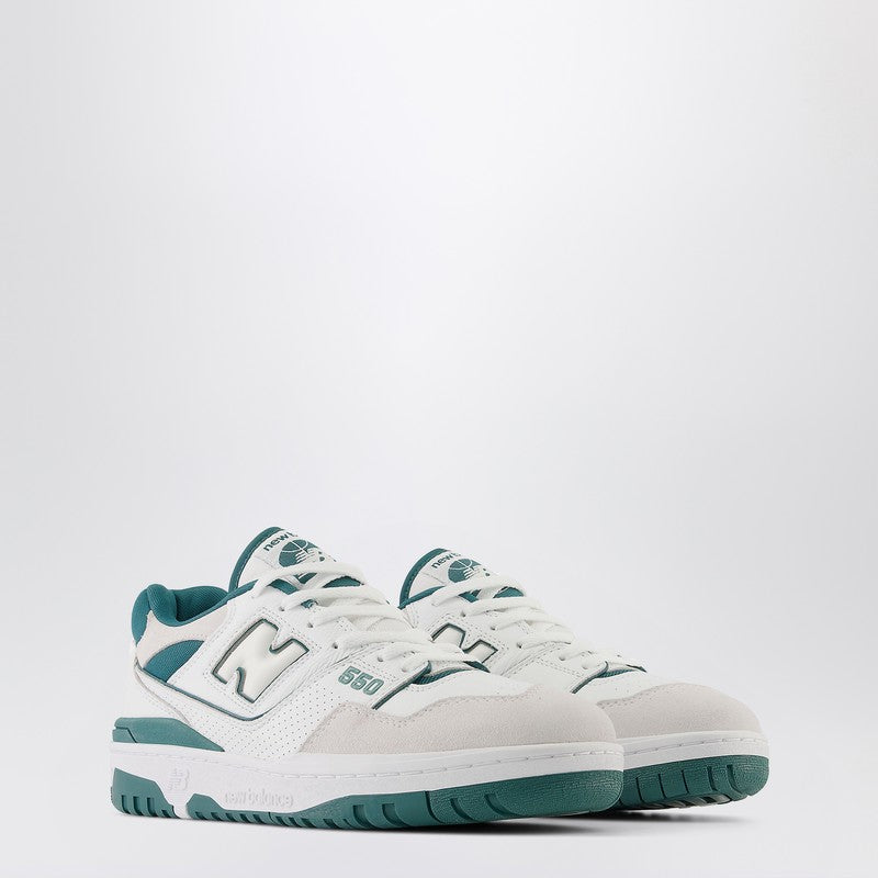 New Balance Low 550 white/green leather trainer