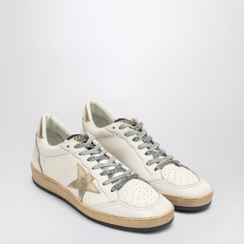Baskets Golden Goose Ball Star en cuir blanc latte et or