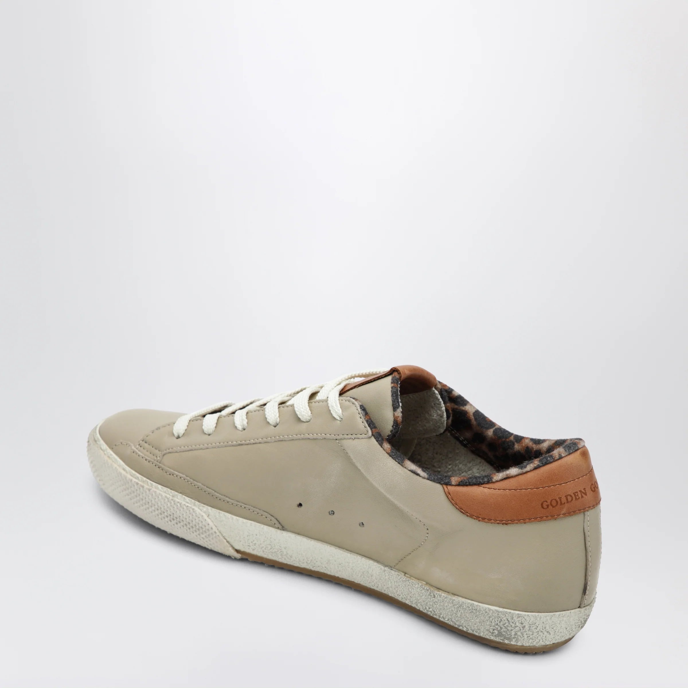 GWF01003F008121_S_GOLDE-15871.d.webp