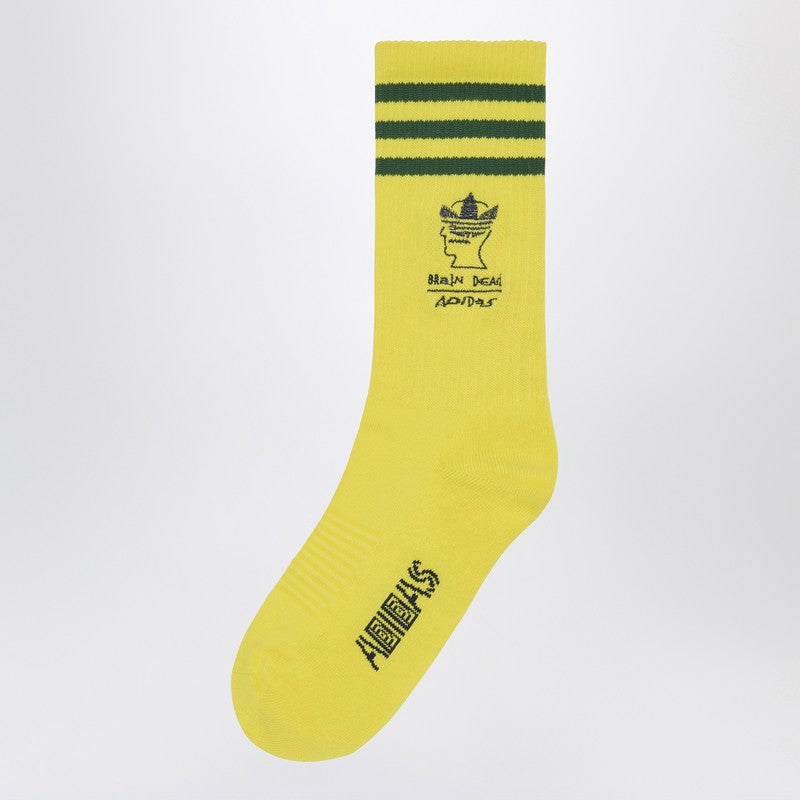 Chaussettes jaunes adidas x Brain Dead avec logo