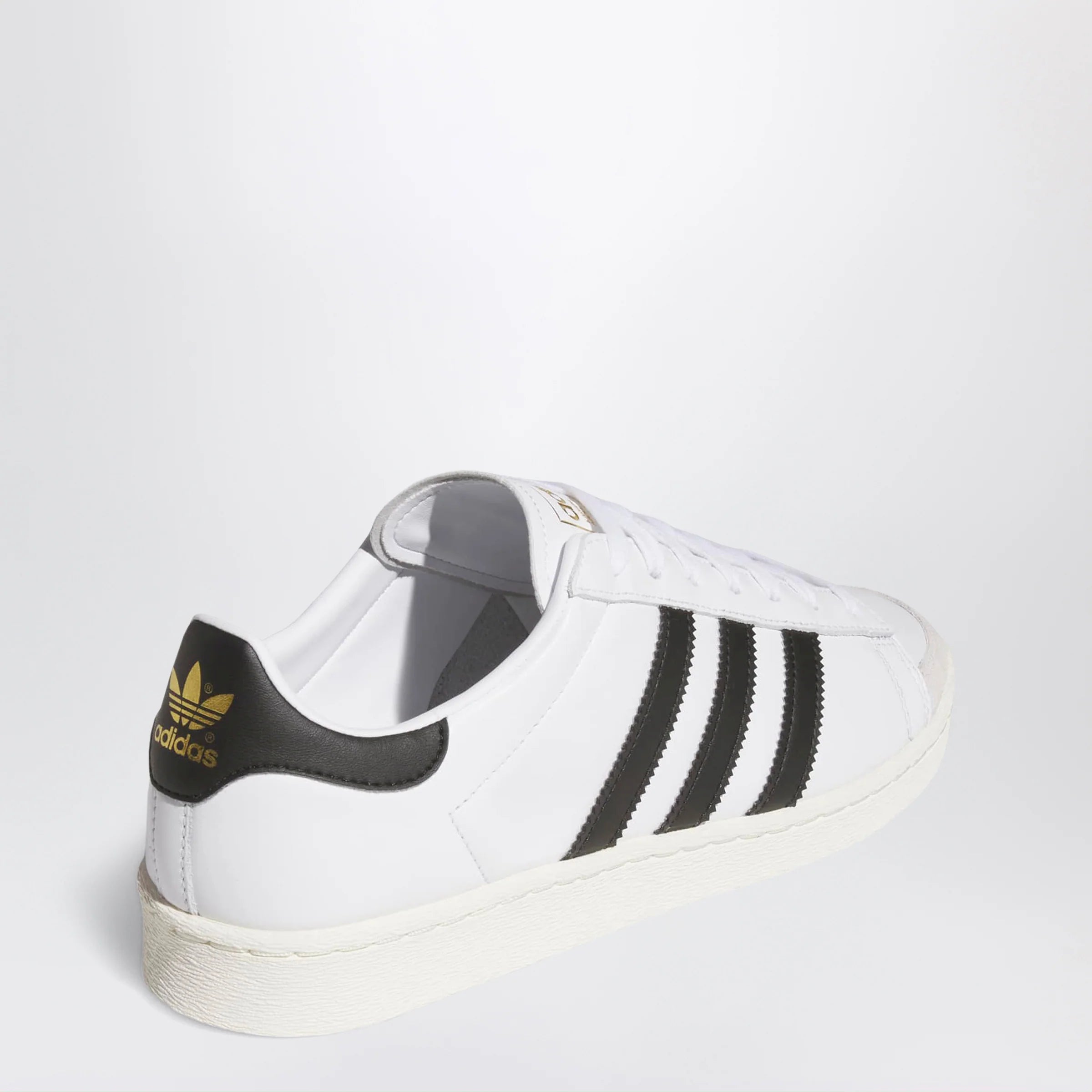 JP6501LE_T_ADIDS-FC.d.webp