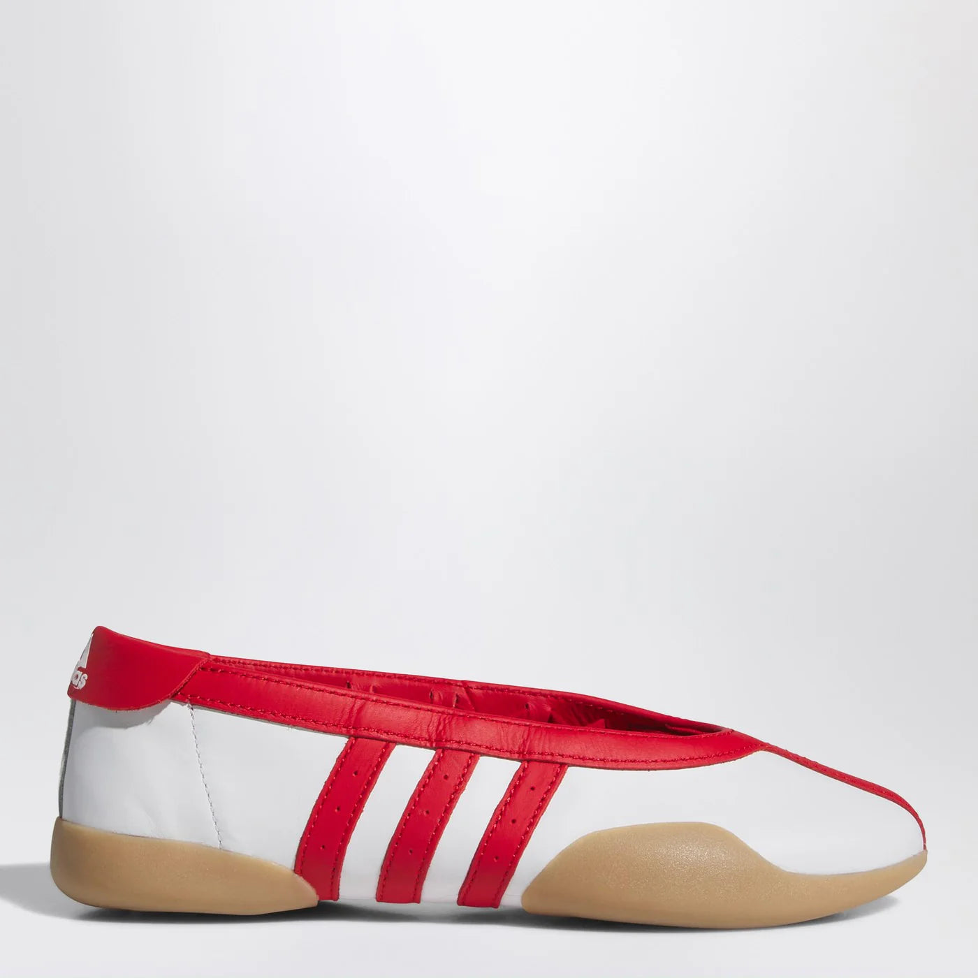 JQ0960LE_R_ADIDS-FB.a.webp