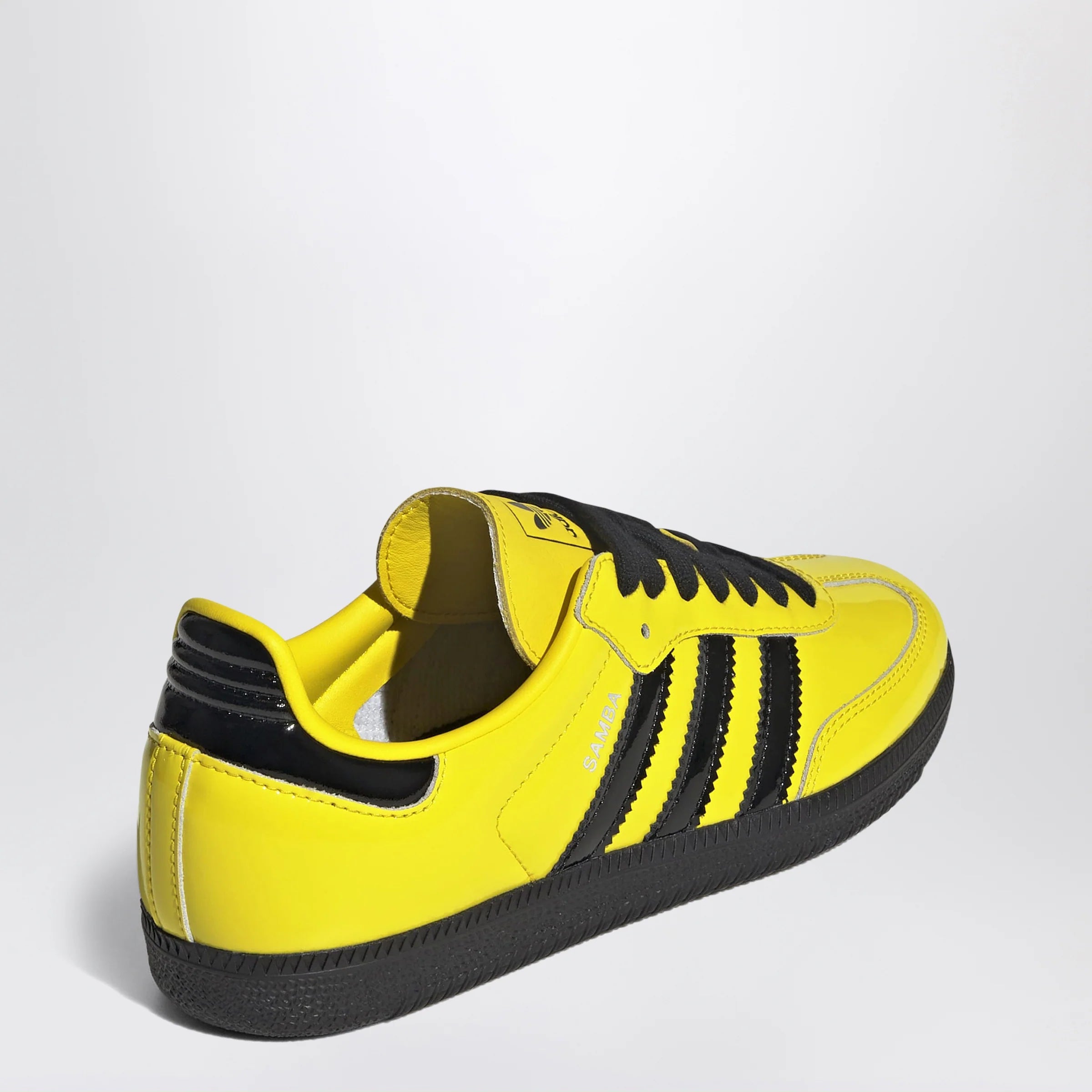 JR8749LE_R_ADIDS-YW.d.webp
