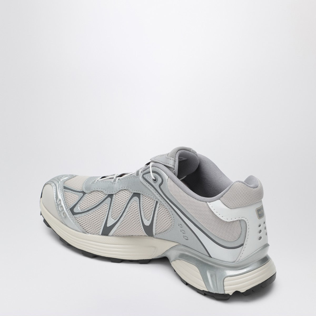 Salomon XT Whisper sneakers in Silver Lunar Rock