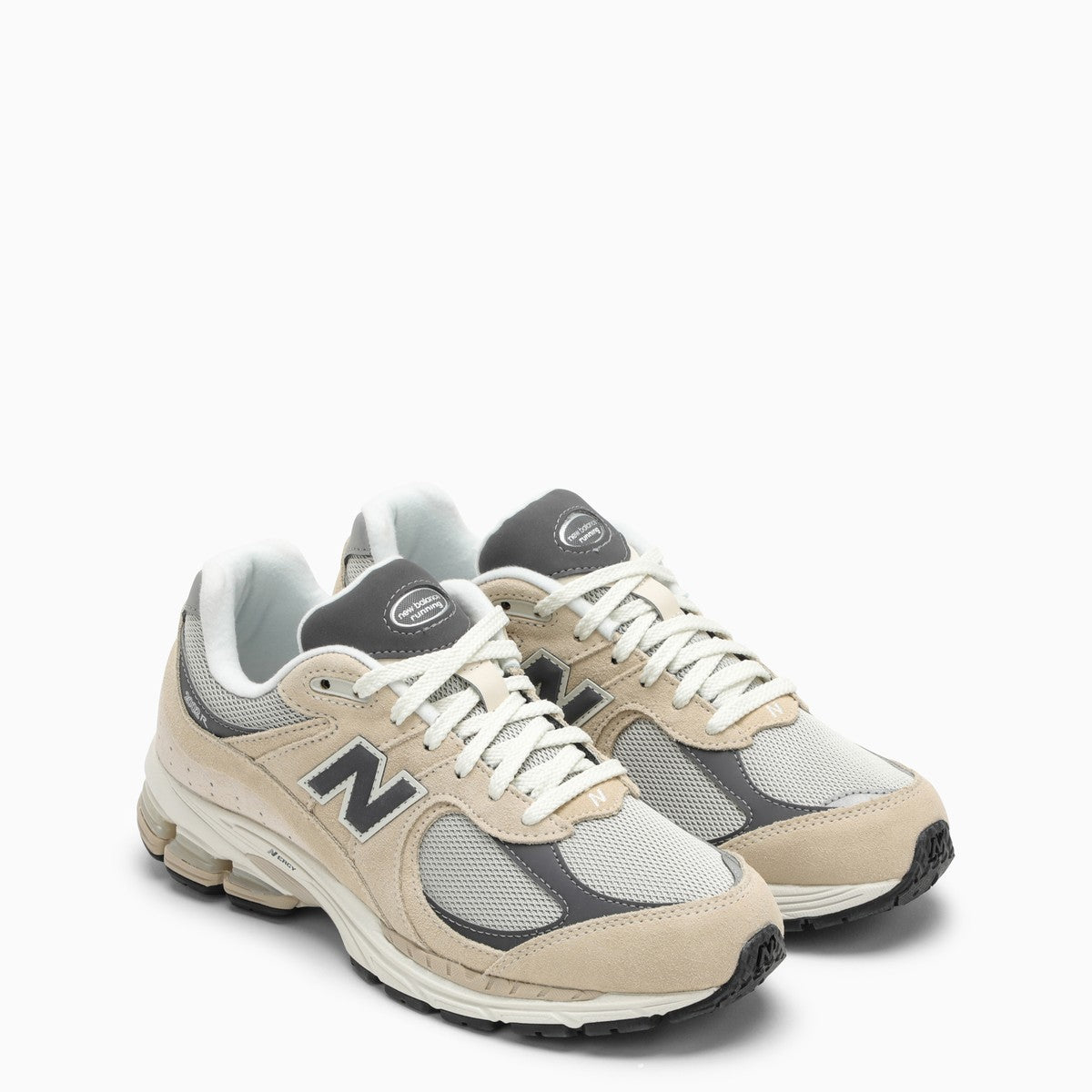 New Balance Low M2002R Sandstone sneakers