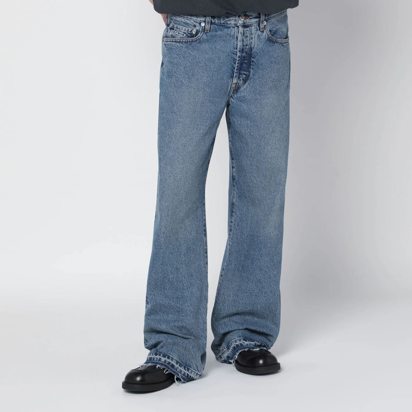 MDP-40092DE_R_GALDE-MW.a.webp