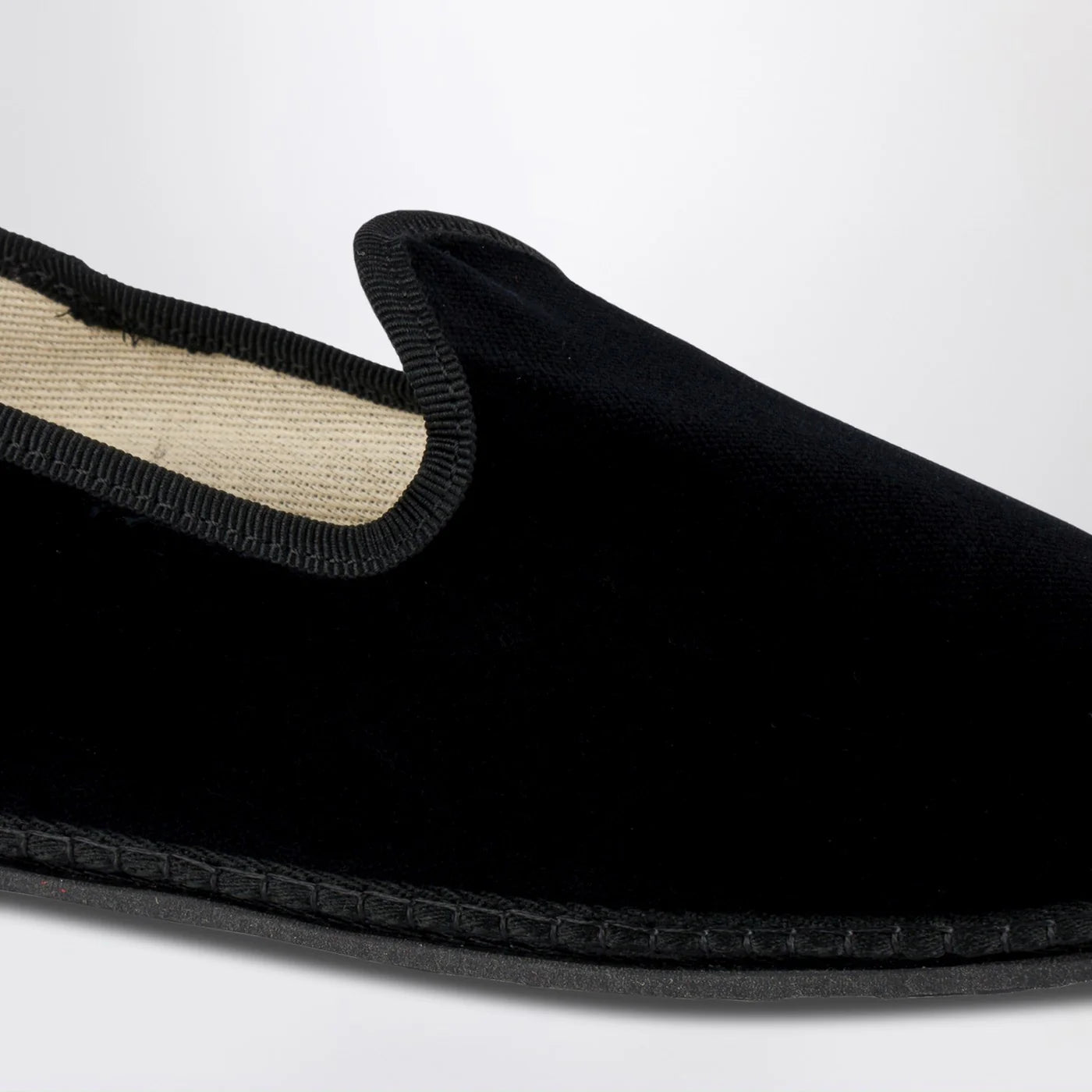 ViBi VENEZiA Friulane in black velvet