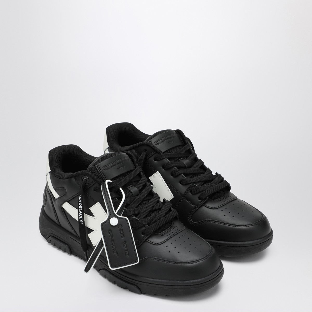 Off White Off-White™ Out Of Office sneakers in leather black and white
