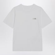 Camiseta blanca con parche numérico MM6 Maison Margiela