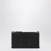 Tarjetero negro con bandolera de Maison Margiela