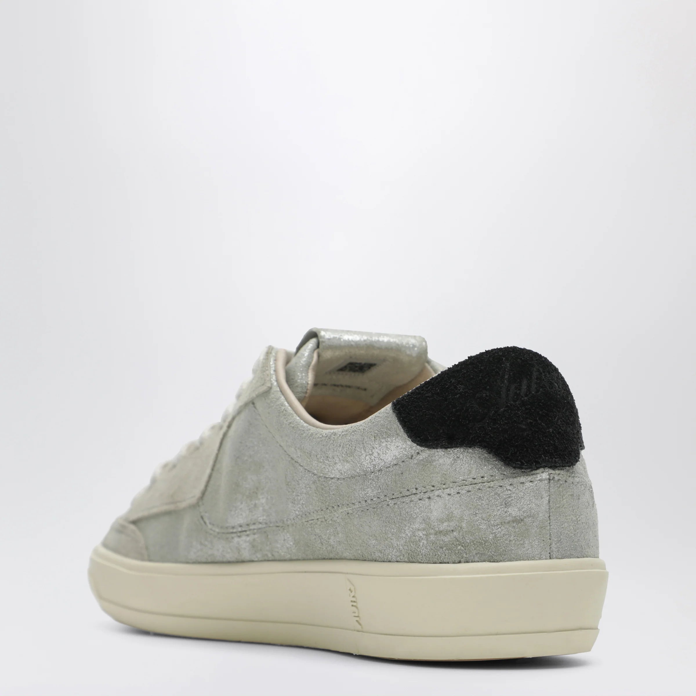 AUTRY Windscape Low silver laminated/black Sneakers