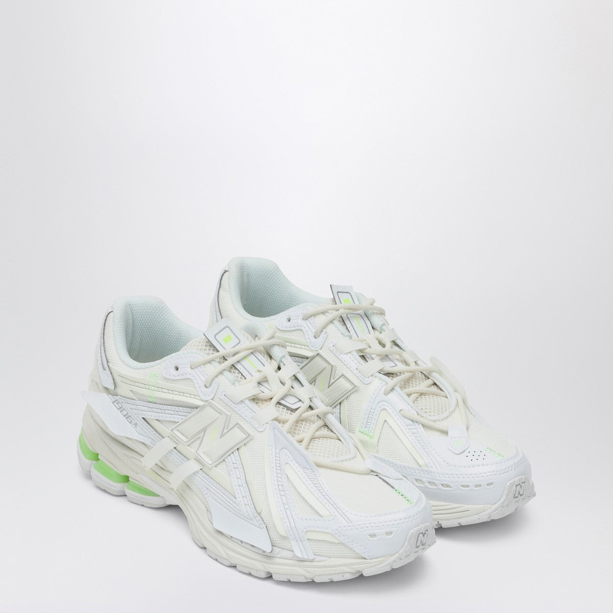 Zapatillas New Balance 1906A Tech Explosion blancas