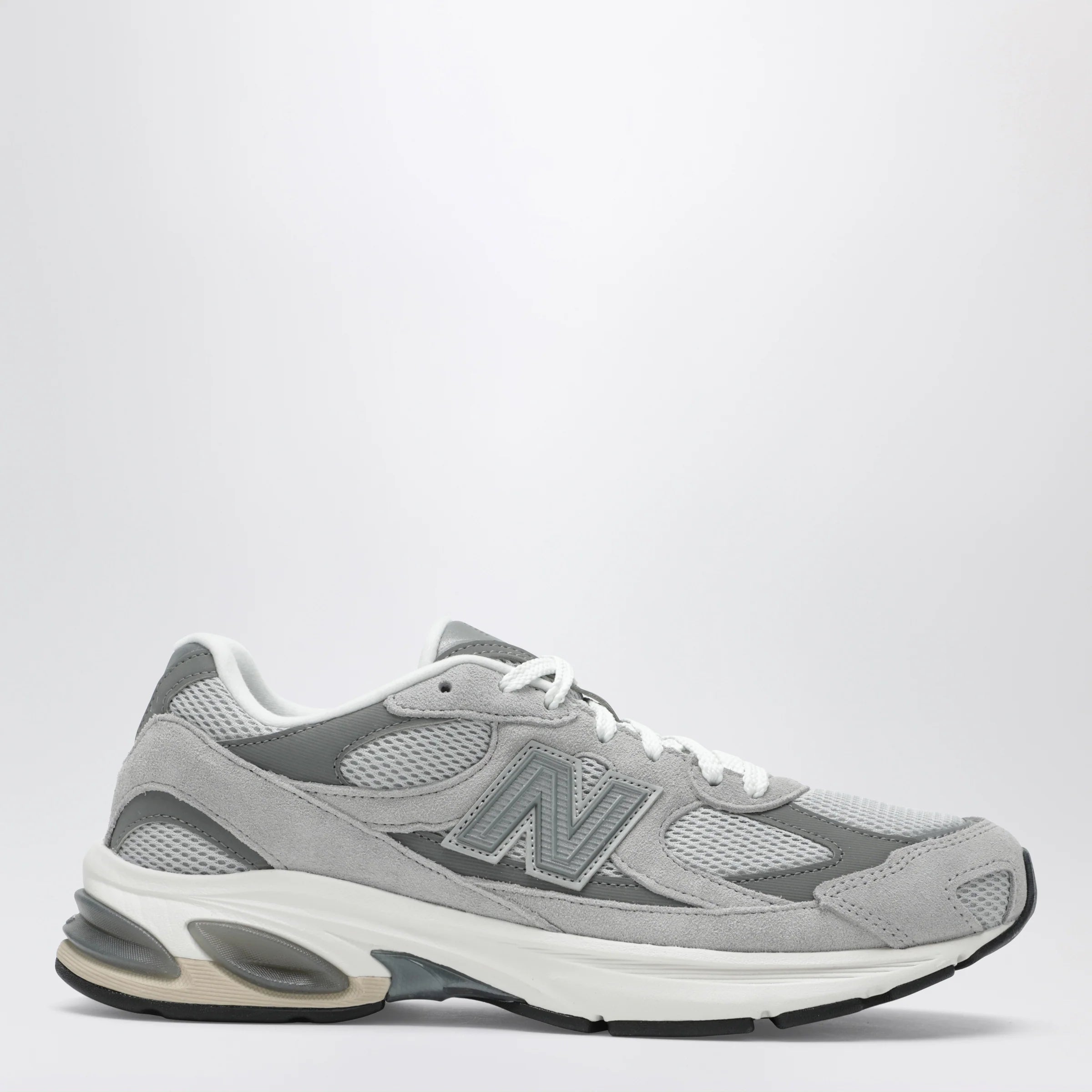 U201011NLE_S_NEWB-RH.a.webp