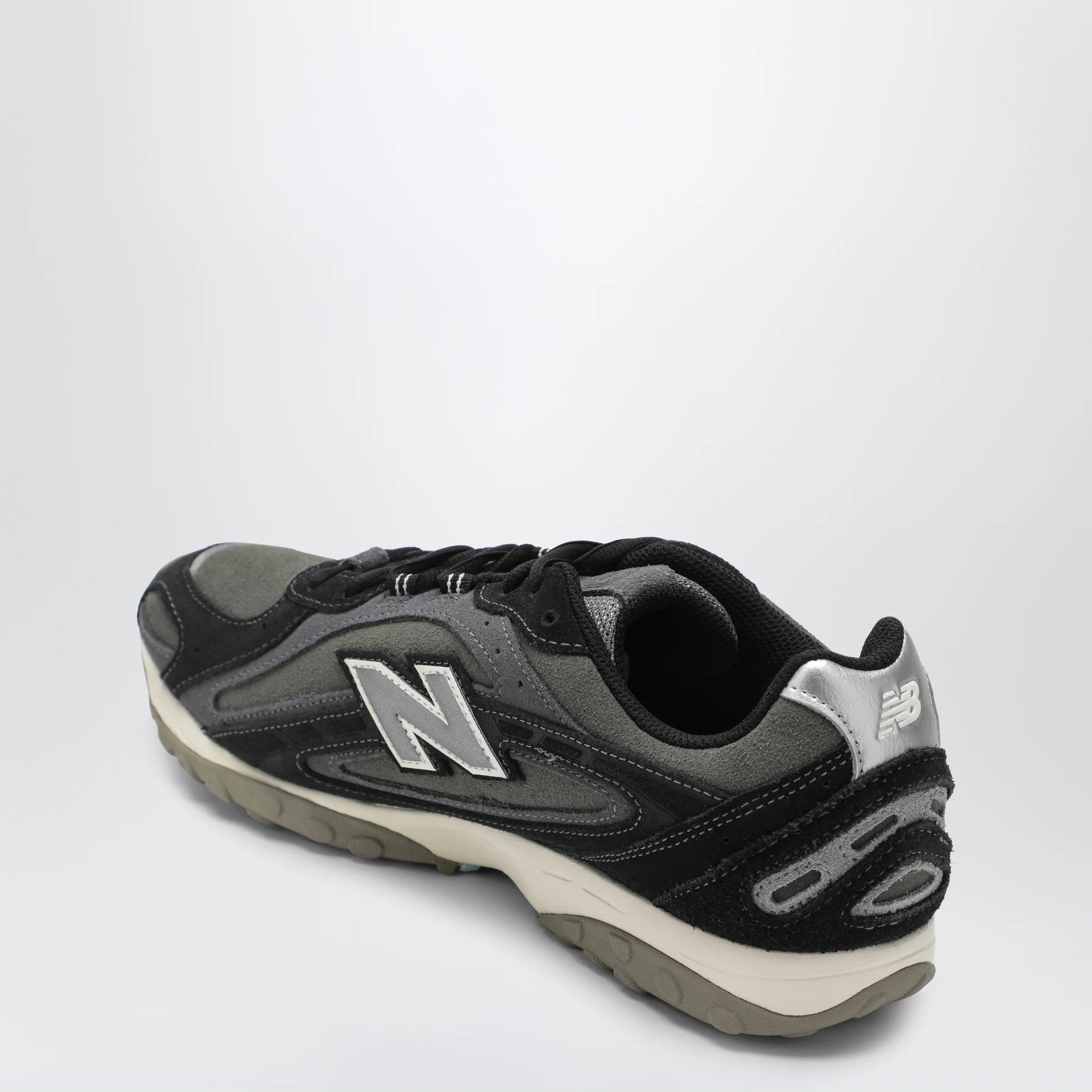 New Balance Sneakers 204L Black/Magnet