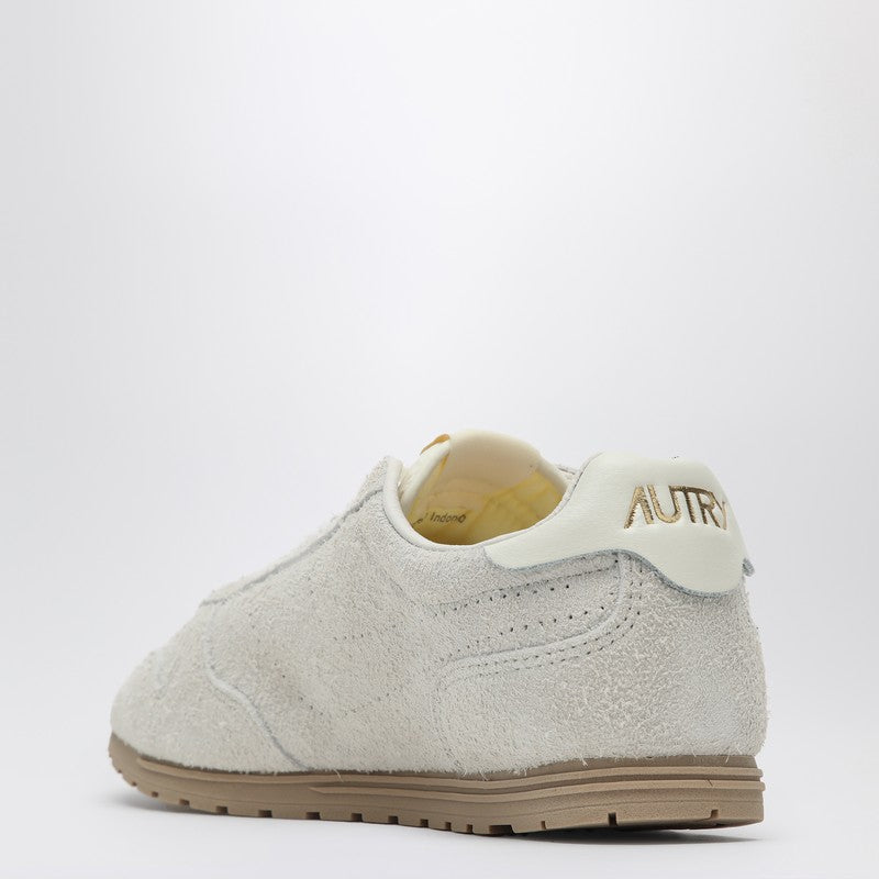 AUTRY Off White Windspin Sneaker in Suede Leather
