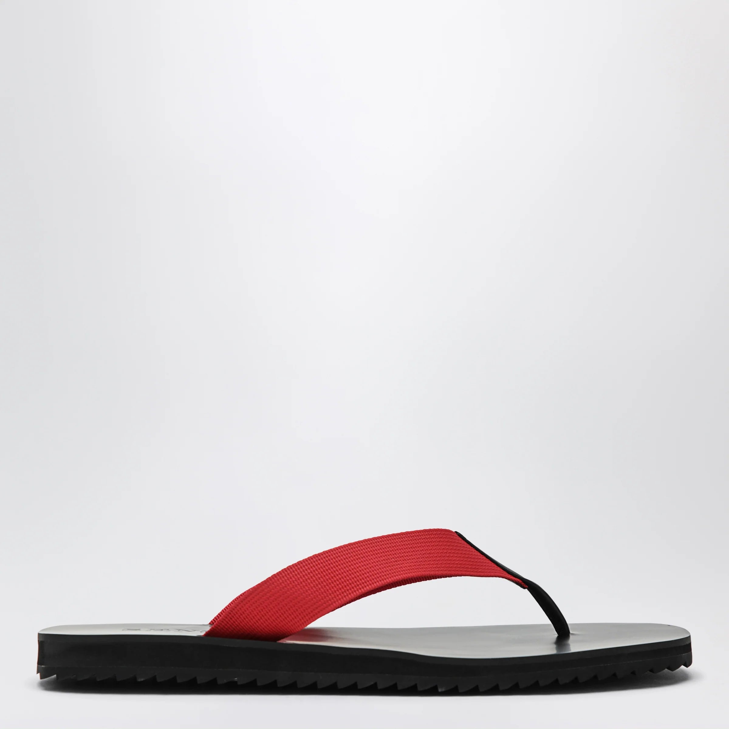 SENSO Xylon red leather and fabric slides