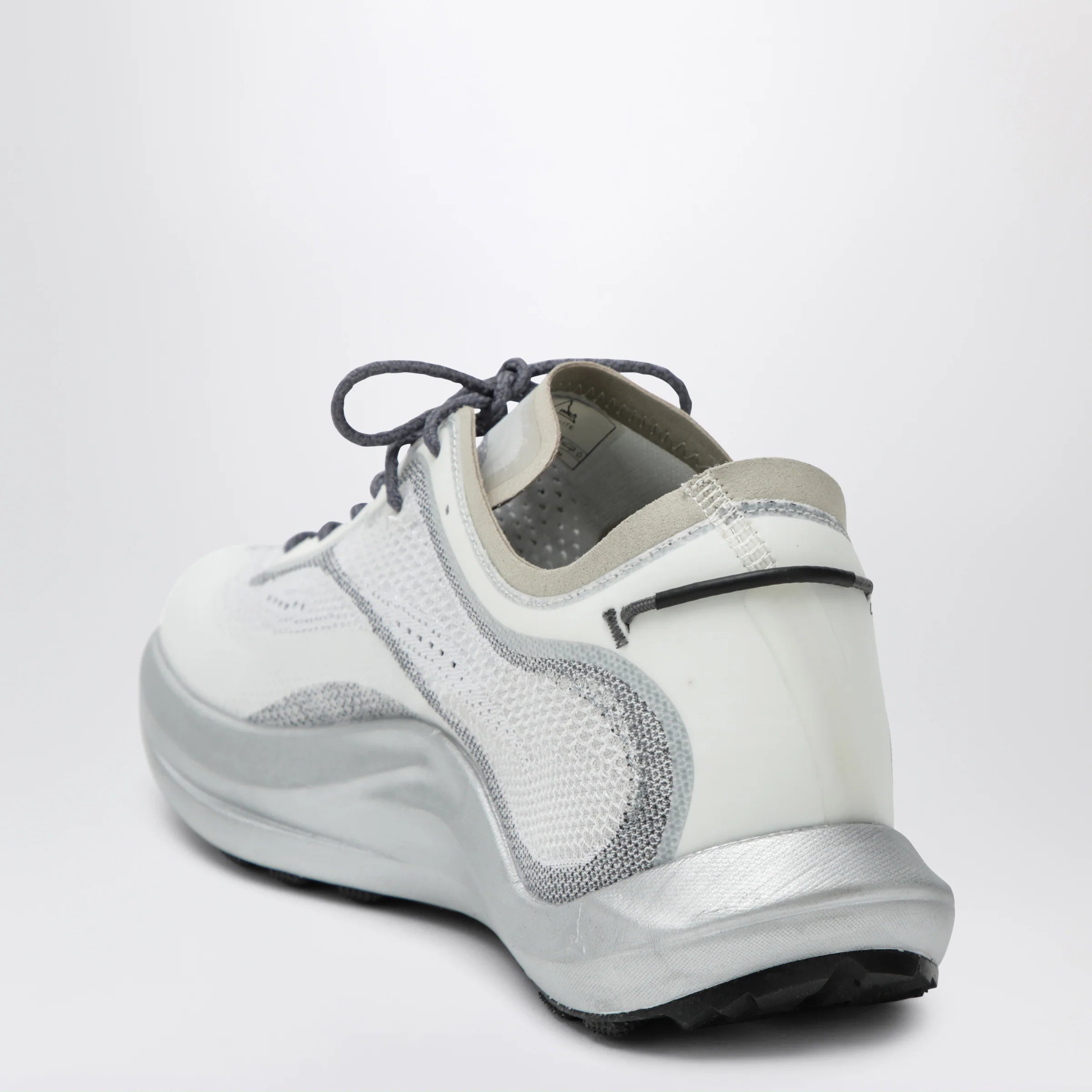 YBUW146FA31PL_S_ROA-WTH0001.d.webp